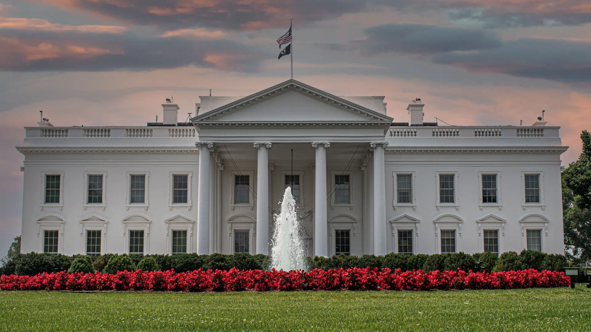 the-white-house-in-washington
